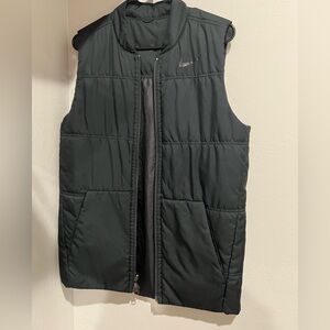 Nike Golf Reversible puffer vest fill zip up. Black Small S